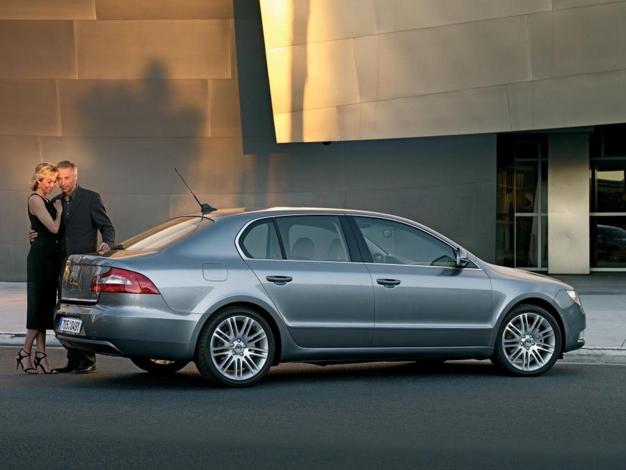  Skoda Superb 2008 года  (фото 48 из 131)